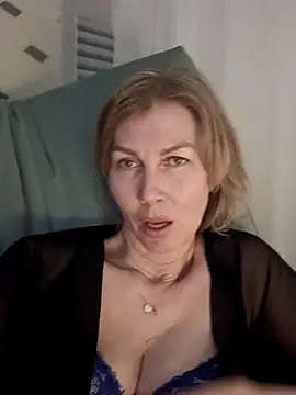 stellahere8 Chat XXX in diretta