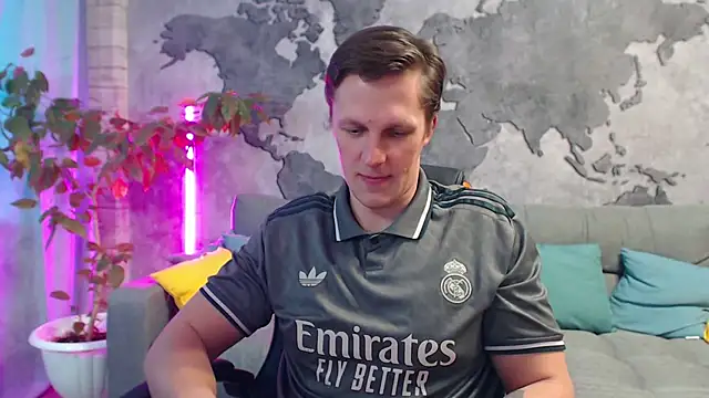 VikingChrisss 即時 XXX 聊天