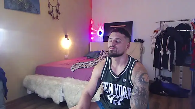 Chatroom XXX en direct de Tiberius_hunk