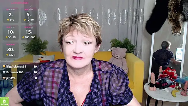 SexyGrandma_ webcam show