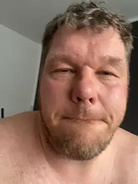 Pokazy przed kamerką – fetter_Daddy_Berlin