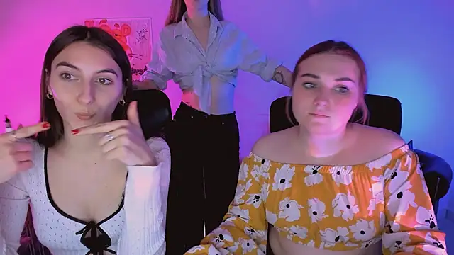 Webkamerová show casey_meow_