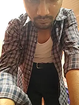 Darkintrovert: απευθείας συνομιλ ία ΧΧΧ