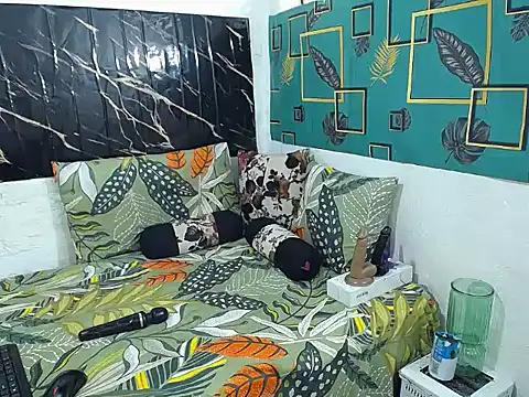 LADY-NESH's Webcam Show