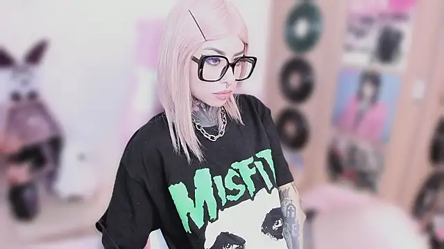 Živý XXX chat NikkiRamone