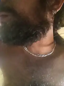 hairy_mannn Adlı Modelin Canlı XXX Sohbeti