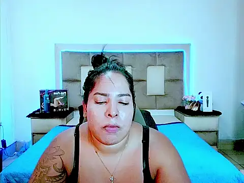 Czat XXX na żywo – indiantopaz694u