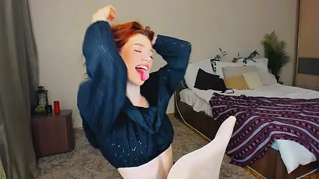 ChristinaConteeree Webcam show