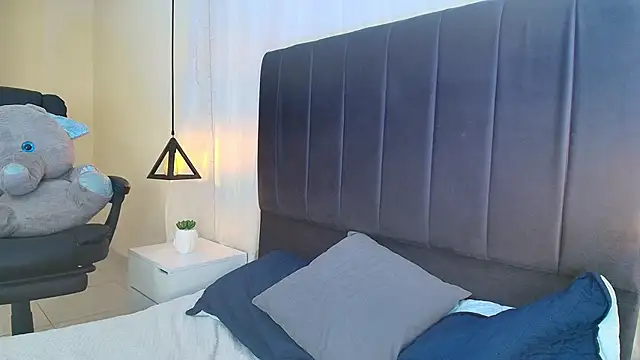 Živý XXX chat IvyBelle_