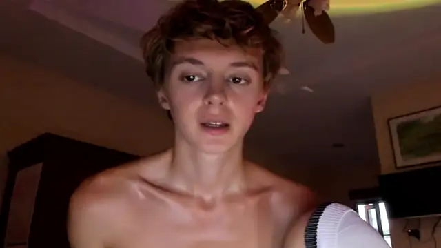 angleAndy's Live XXX Chat