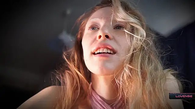 _Phantom_thread_'s Live XXX Chat