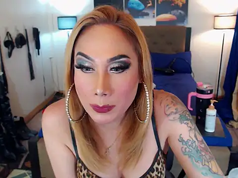 Allysonevanns: вебкам-шоу