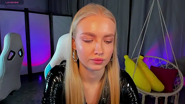 TessaGrays élő XXX-chatje