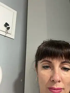 Živý XXX chat LadyLuxLover