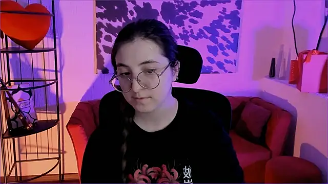 VirtuallVoyant Live XXX Chat