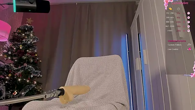 Juicy_Vikki Live XXX-Chat