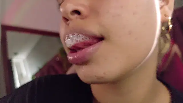 Chat XXX en directo de Haelycute