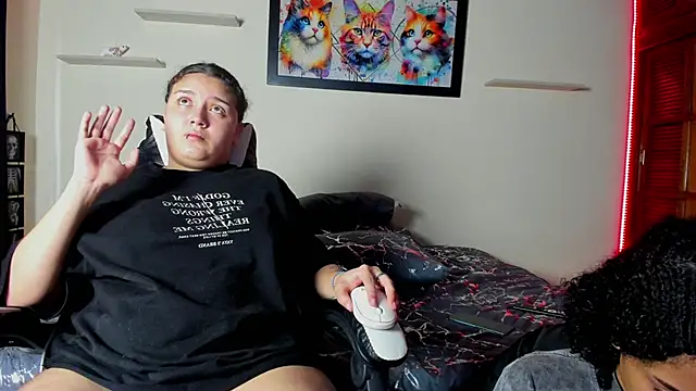 Pokazy przed kamerką – meredit_cris23