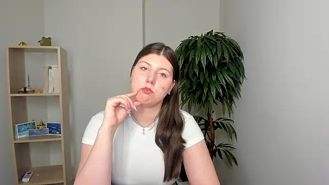 MarkitaPoliti Adlı Modelin Canlı XXX Sohbeti