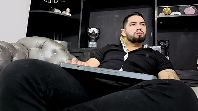 matteosantos live XXX chat