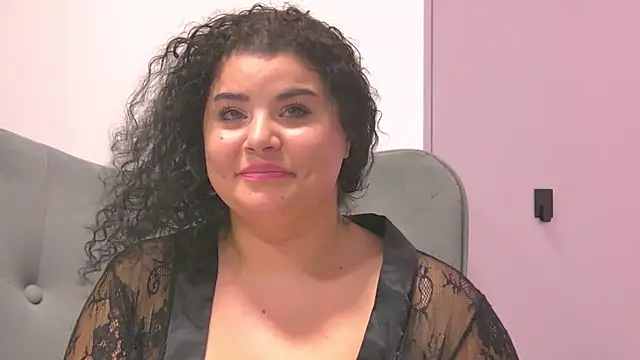 Chat XXX en directo de BustyMadison