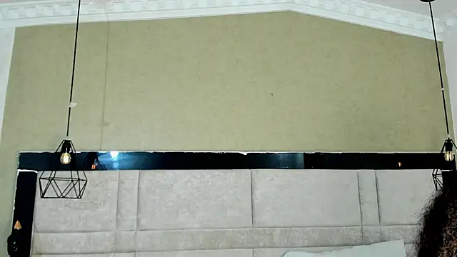 دردشة KaterinMoss الجنسية المباشرة