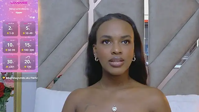 Sally-Noa live XXX chat