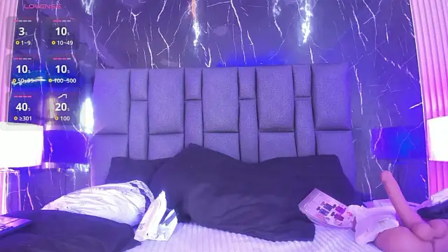 BustyGlow's Webcam Show