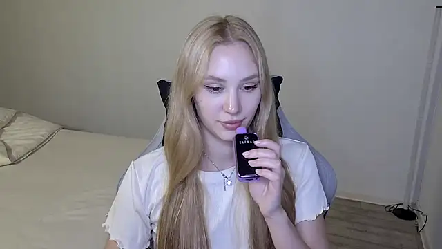 Layla001 Live XXX-Chat