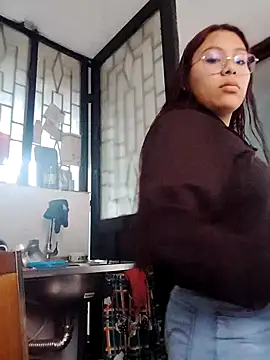 StornBunnyy_'s Webcam Show