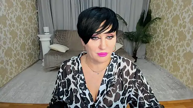 KiraTempt – Live XXX-chat