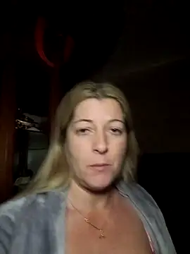 Онлайн чат XXX NikkiBlisss