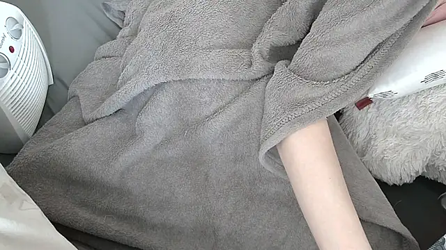 CeriseLapine's Live XXX Chat