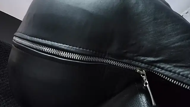 Show modela _Jade_16 na web-kameri