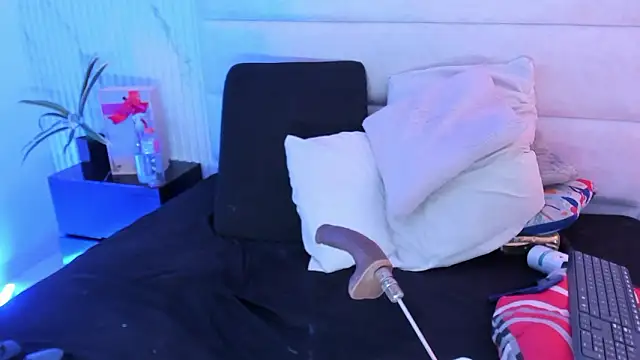 XXX chat uživo modela Reginavegaa