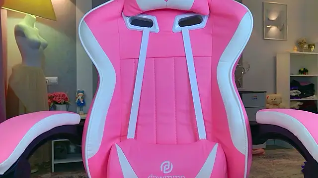 popjenny's Live XXX Chat