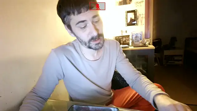 Hgay6935's Webcam Show