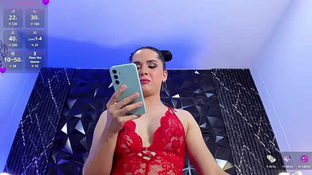 Pokazy przed kamerką – AudreyHayworth