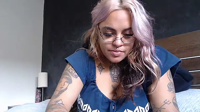 lolafairytail élő XXX-chatje