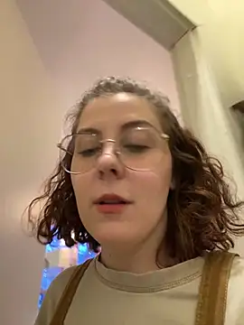 cinnabon_ élő XXX-chatje