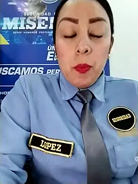 CRISTAL__11 élő XXX-chatje