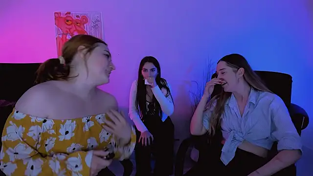 Show modela casey_meow_ na web-kameri