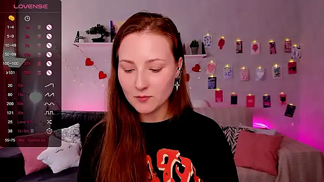 velvet_cherry_ 即時 XXX 聊天