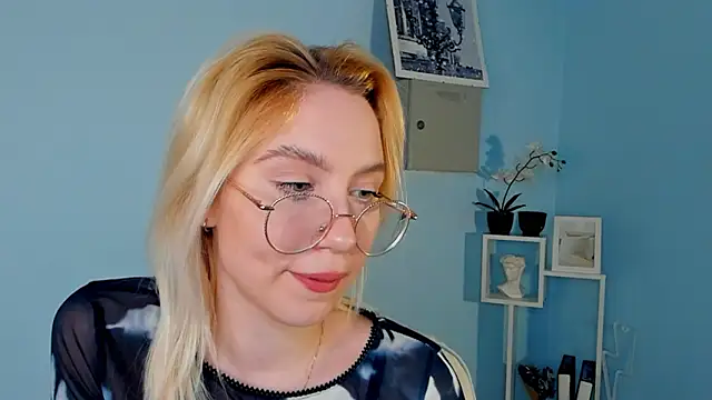 MaidaMedders Live XXX-chat