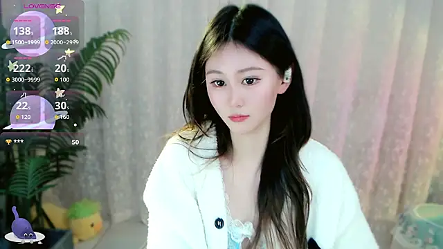 Aimee-520: онлайн-секс-чат