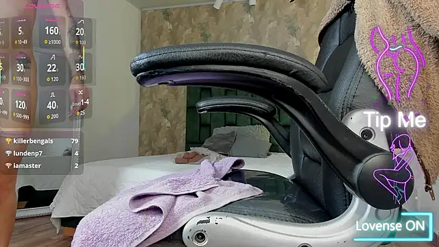 april_dumont: απευθείας συνομιλία ΧΧΧ