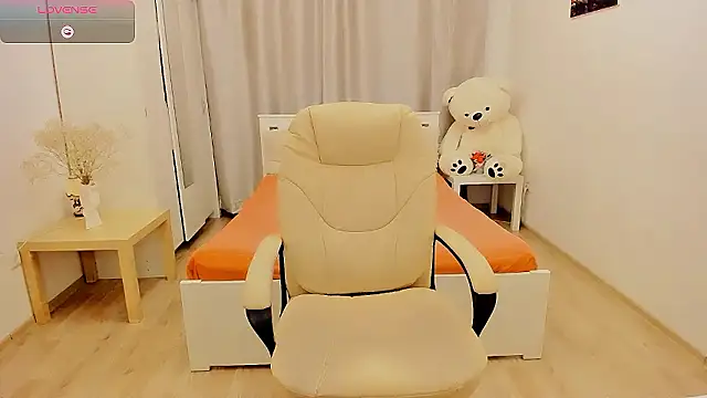 Nina_More 网络视讯表演