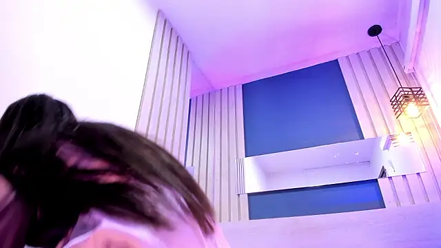 Chatroom XXX en direct de SofiCandy_