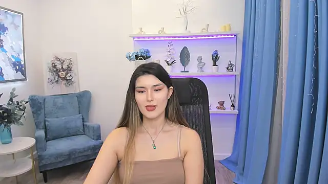 AnneTLi Chat XXX in diretta