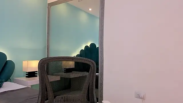 sharlott18 Obrolan Langsung XXX